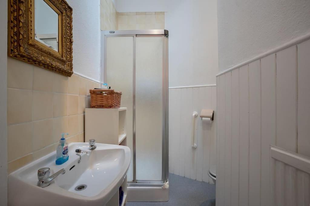 Central Claremont Townhouse *